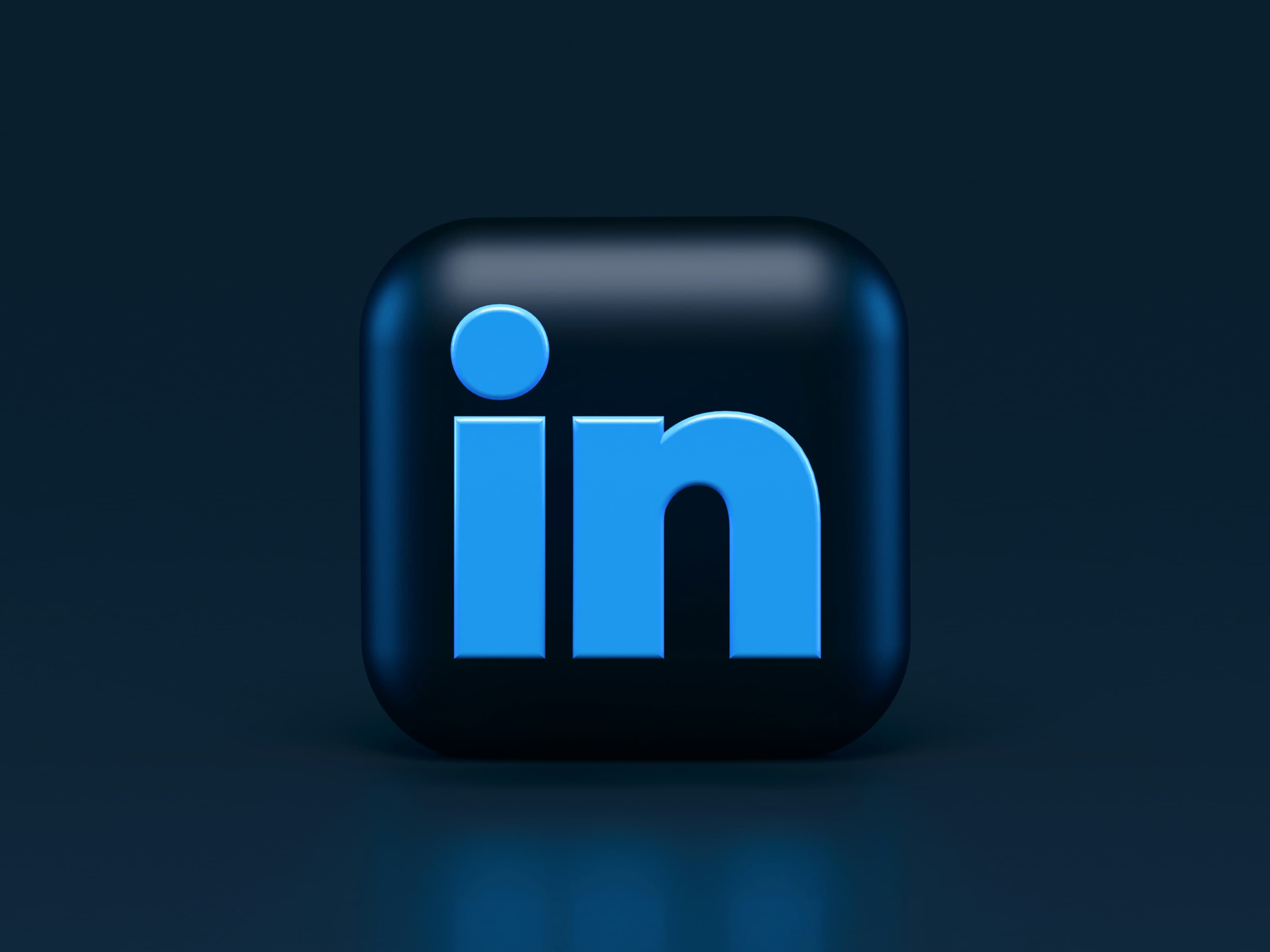 Building a Strong Linkedin Profile